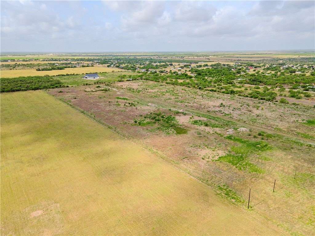 10 Acres of Land for Sale in Sinton, Texas