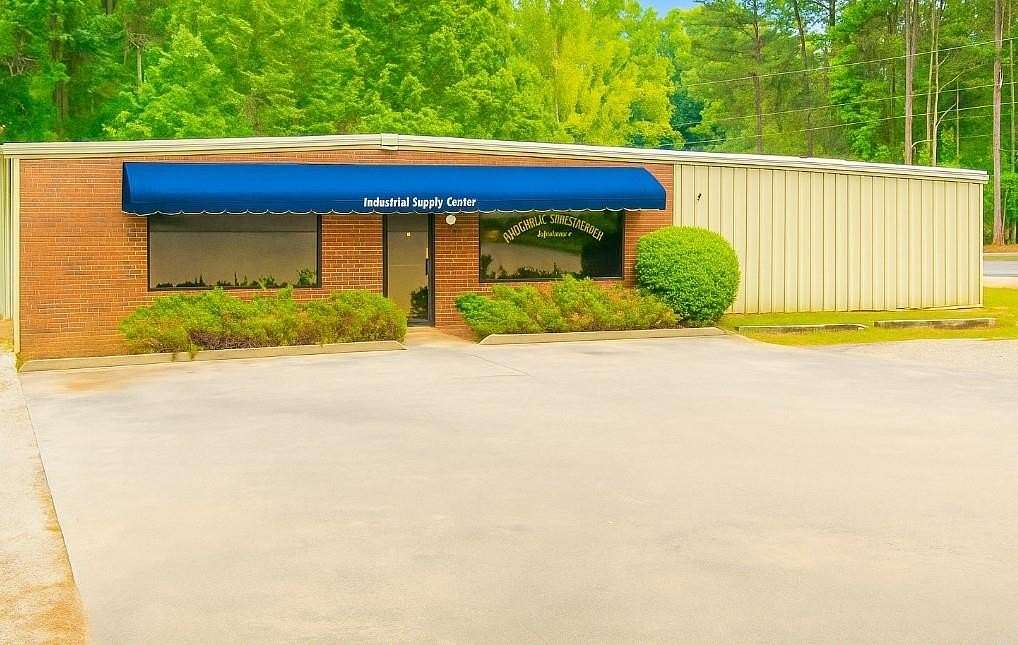 1.74 Acres of Improved Commercial Land for Sale in Eastanollee, Georgia