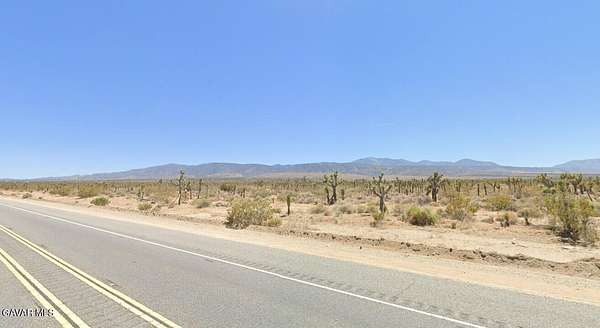 9 Acres of Land for Sale in Llano, California