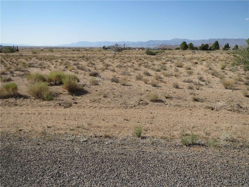 0.49 Acres of Residential Land for Sale in Kingman, Arizona