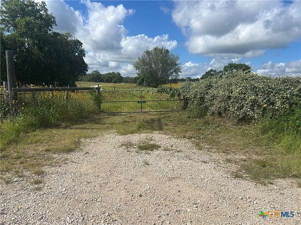 14.4 Acres of Land with Home for Sale in Seguin, Texas