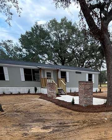 1.73 Acres of Residential Land with Home for Sale in Reidsville, Georgia