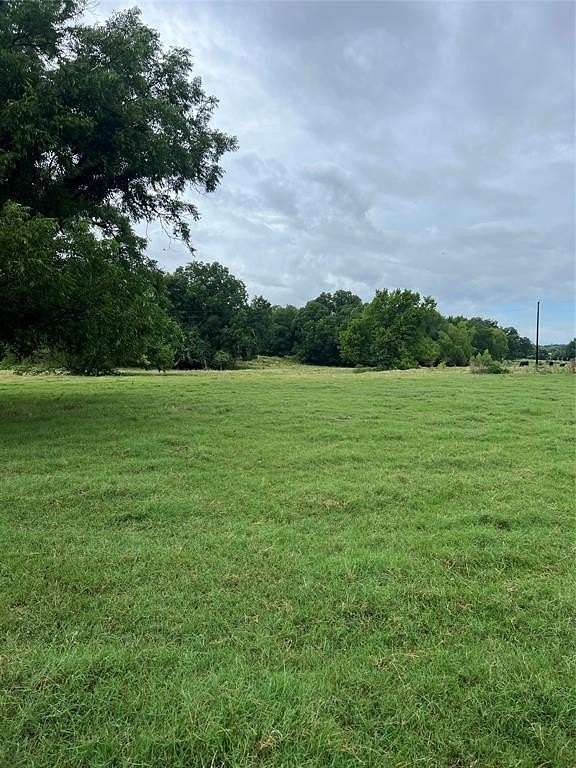 96.5 Acres of Recreational Land & Farm for Sale in Boyd, Texas