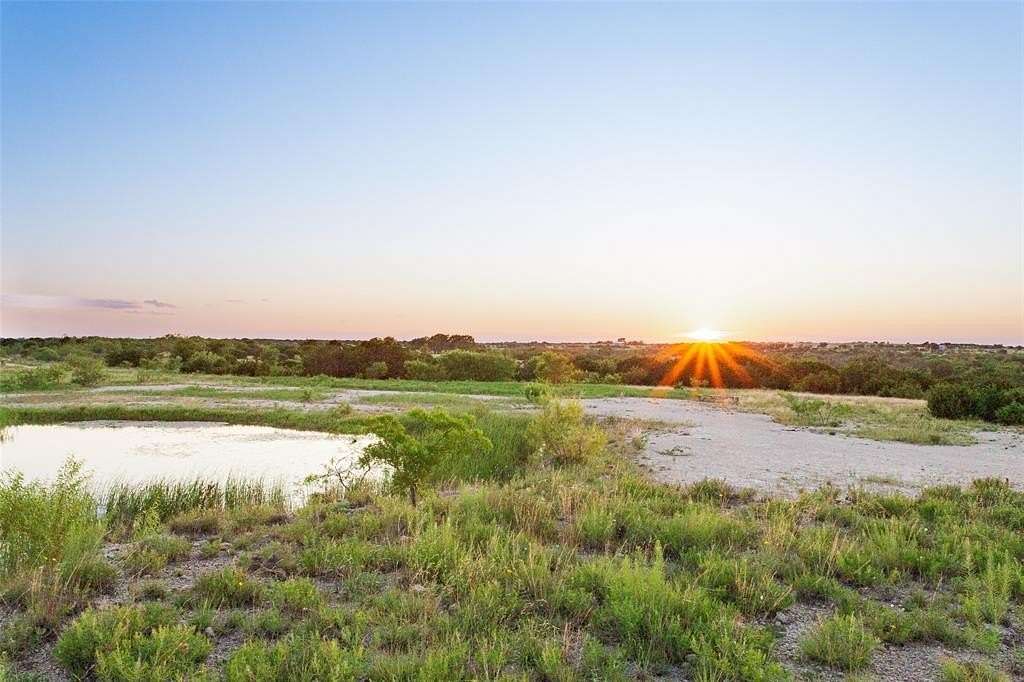 286 Acres of Recreational Land & Farm for Sale in Jonesboro, Texas