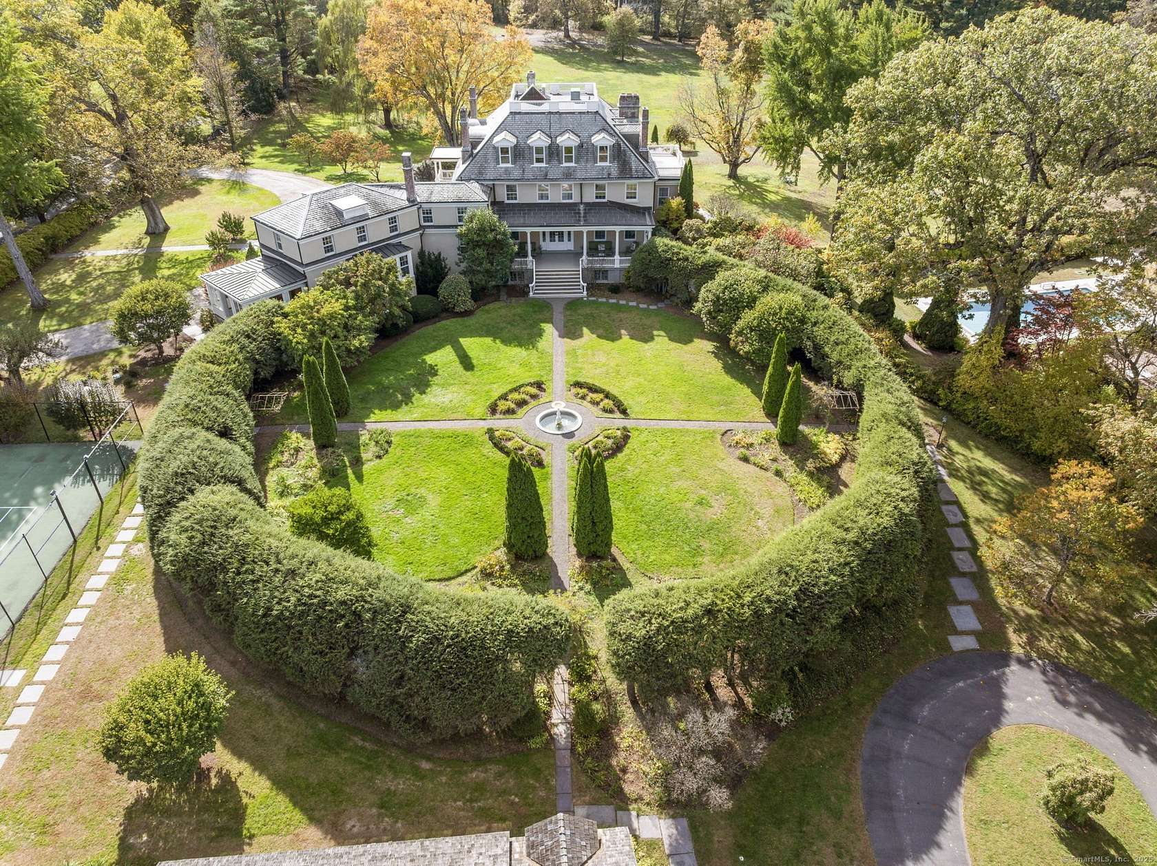 3.67 Acres of Residential Land with Home for Sale in Farmington, Connecticut