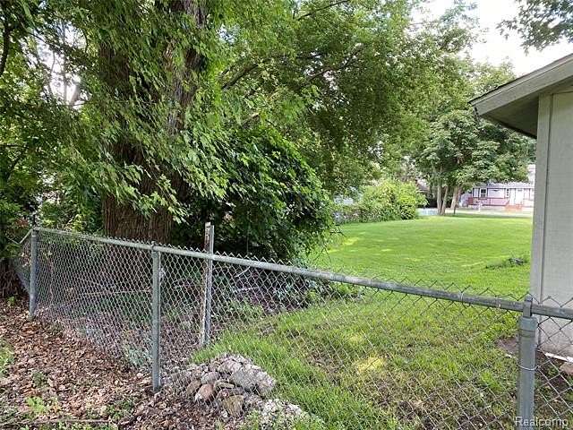 0.12 Acres of Residential Land for Sale in Keego Harbor, Michigan