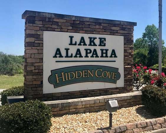 0.45 Acres of Residential Land for Sale in Naylor, Georgia