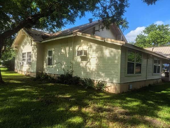 1.52 Acres of Land with Home for Sale in Clarksville, Texas