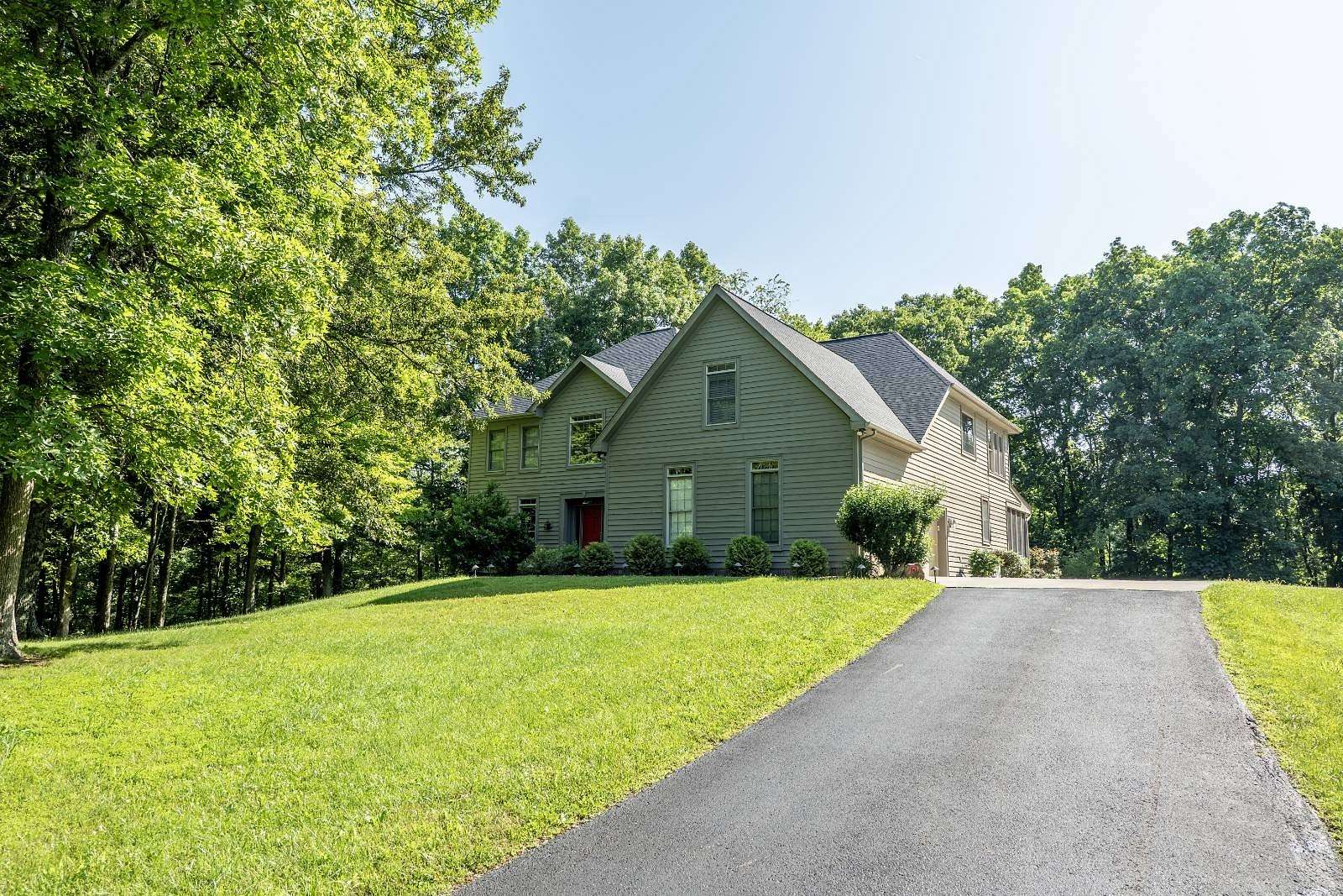 6.86 Acres of Residential Land with Home for Sale in Jackson, Ohio