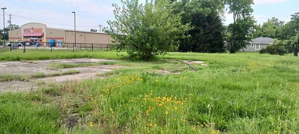 0.23 Acres of Commercial Land for Sale in Angleton, Texas