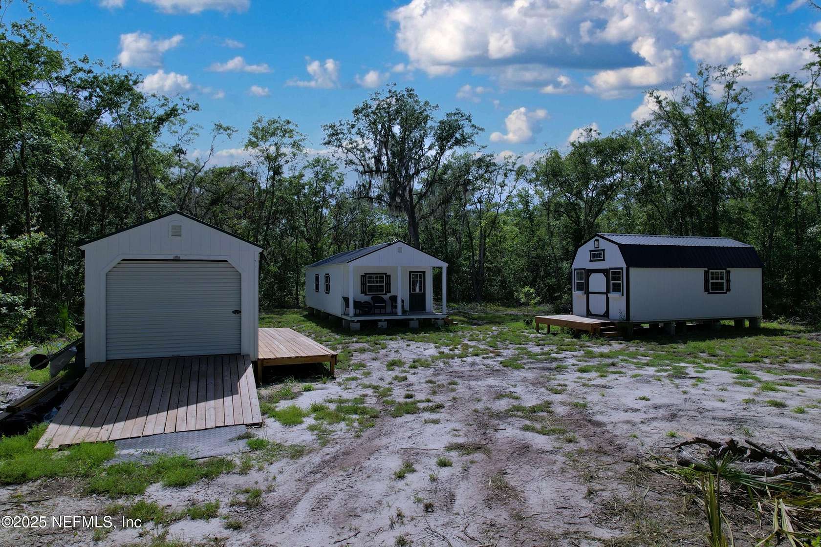 25.7 Acres of Land for Sale in Palatka, Florida