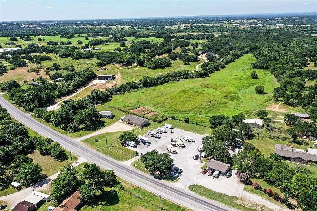 2 Acres of Mixed-Use Land for Sale in Decatur, Texas