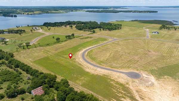 1.3 Acres of Residential Land for Sale in Honey Grove, Texas