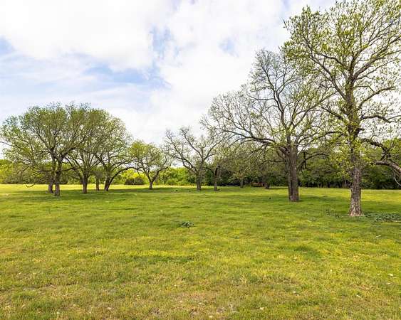 54.7 Acres of Agricultural & Residential Land for Sale in Bluff Dale, Texas