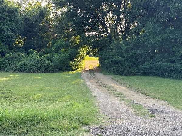 2 Acres of Residential Land with Home for Sale in Saltillo, Texas