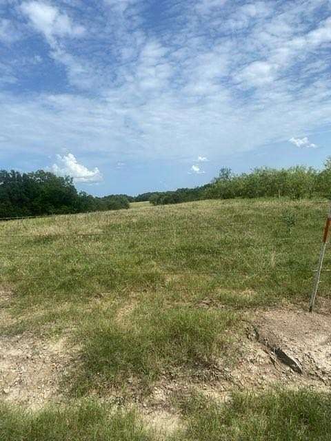 7.25 Acres of Residential Land for Sale in Corsicana, Texas