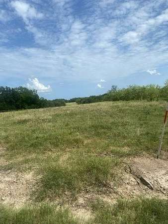 7.25 Acres of Residential Land for Sale in Corsicana, Texas