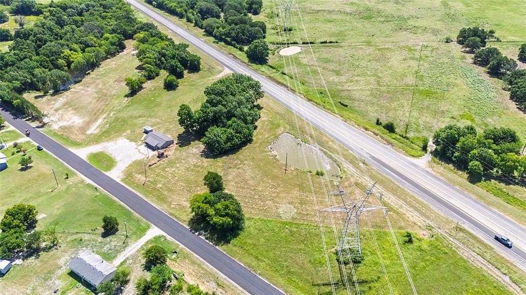 4.5 Acres of Land for Sale in Greenville, Texas