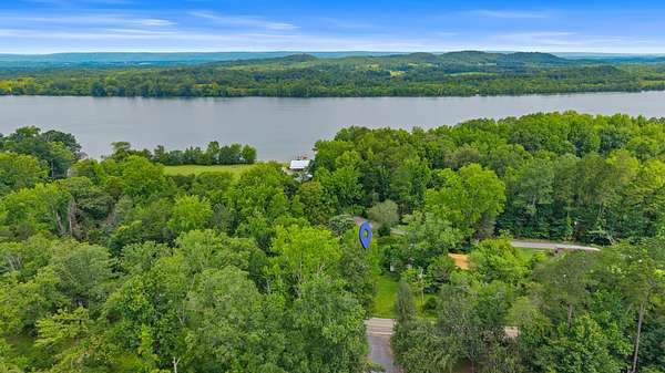 1 Acre of Residential Land for Sale in Decatur, Tennessee