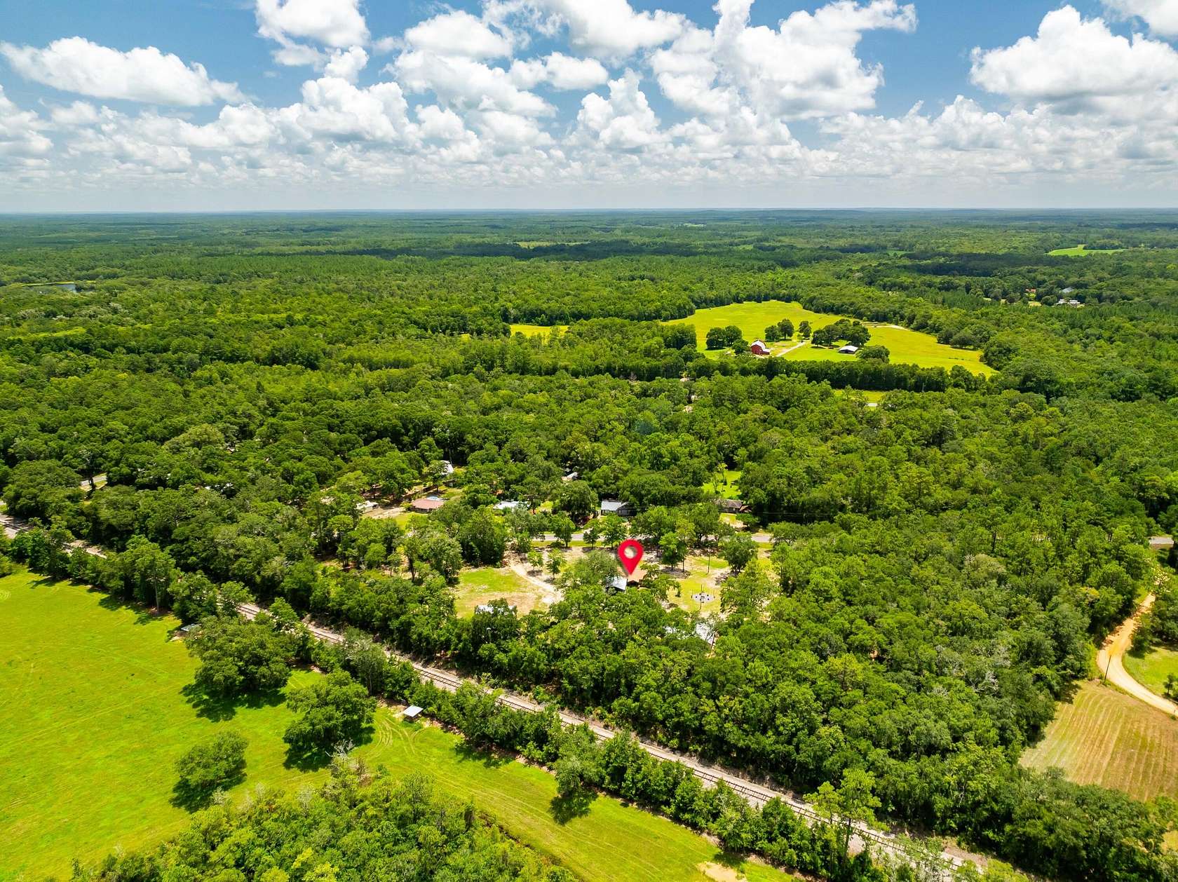 5 Acres of Improved Mixed-Use Land for Sale in Ponce de Leon, Florida