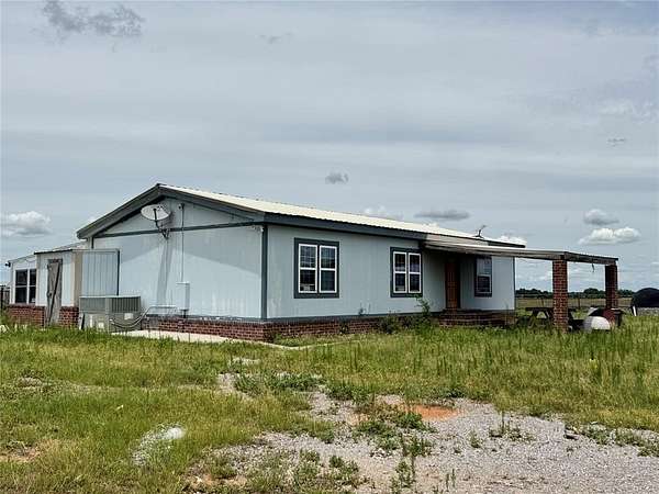 5 Acres of Residential Land with Home for Sale in Erick, Oklahoma