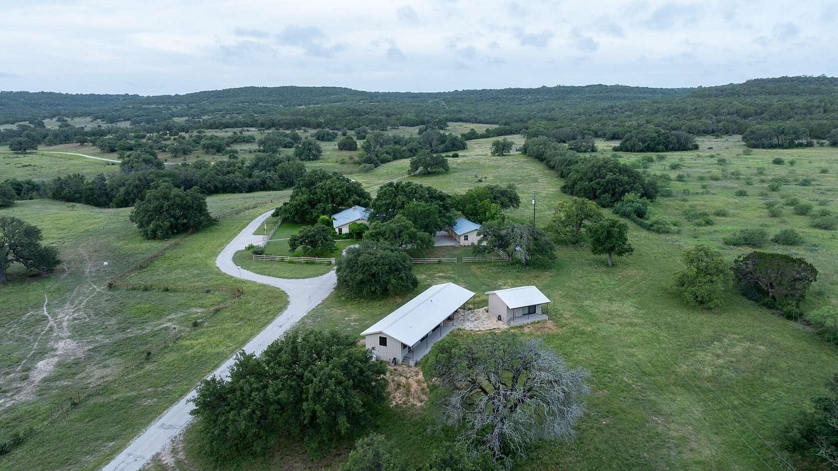 434 Acres of Recreational Land & Farm for Sale in Spicewood, Texas