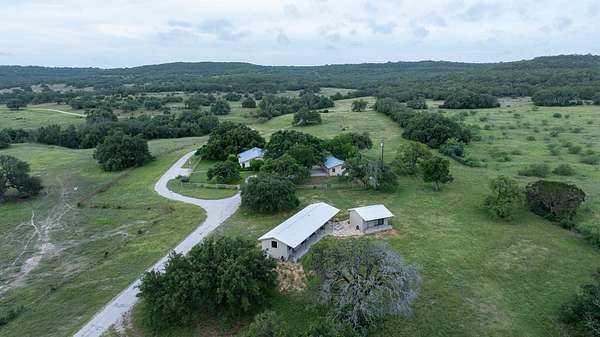 434 Acres of Recreational Land & Farm for Sale in Spicewood, Texas