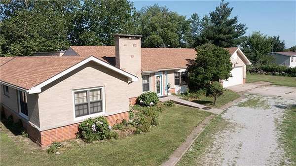 2.7 Acres of Residential Land with Home for Sale in Savannah, Missouri