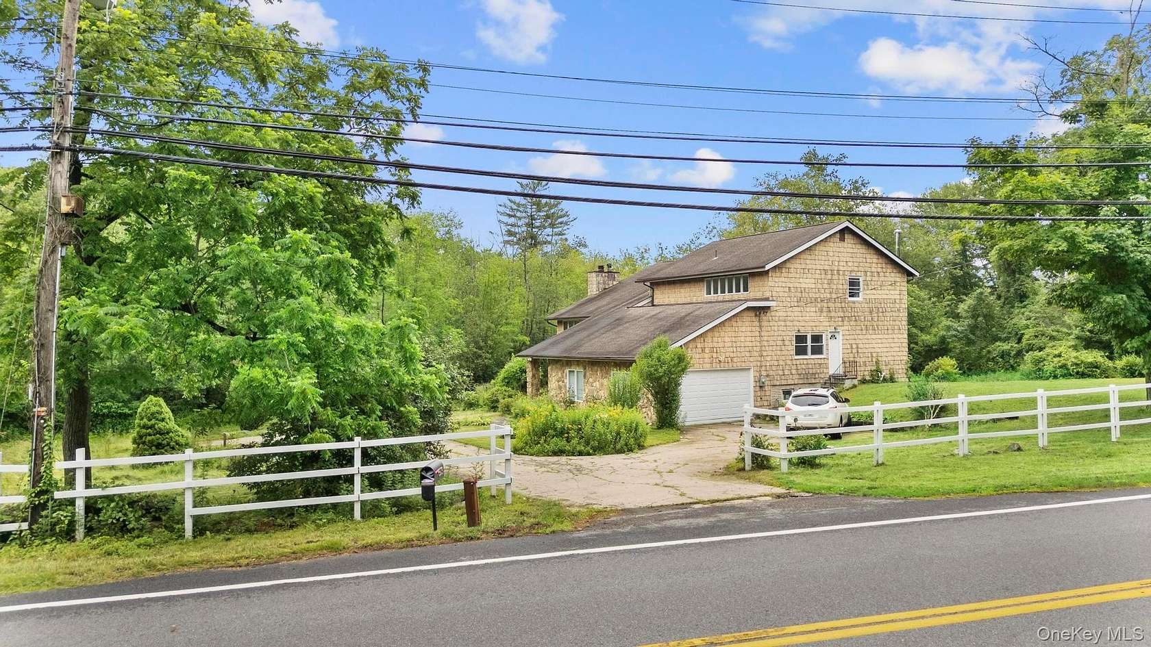 8 Acres of Residential Land with Home for Sale in Armonk, New York