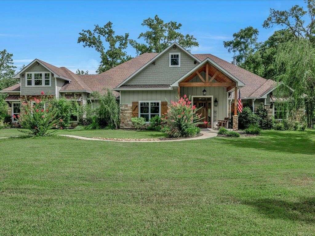 4 Acres of Land with Home for Sale in Lufkin, Texas