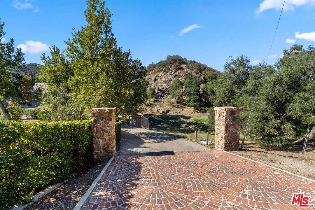 7.7 Acres of Residential Land for Sale in Thousand Oaks, California
