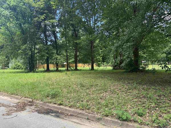 1.47 Acres of Land for Sale in Kilgore, Texas