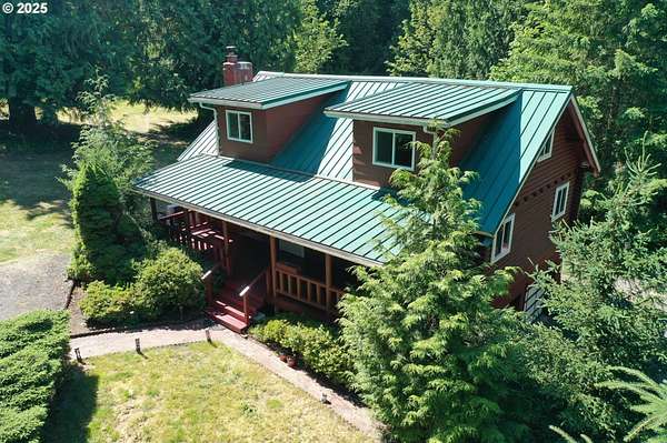 5.16 Acres of Residential Land with Home for Sale in Kelso, Washington