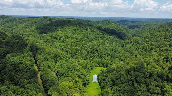 48 Acres of Land for Sale in Beattyville, Kentucky