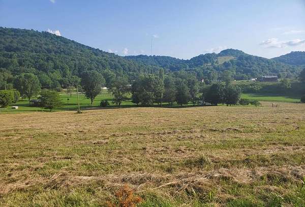 2 Acres of Residential Land for Sale in Brush Creek, Tennessee