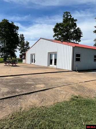 124 Acres of Land with Home for Sale in Harrison, Arkansas