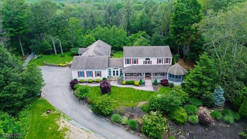 3.1 Acres of Residential Land with Home for Sale in West Milford Township, New Jersey