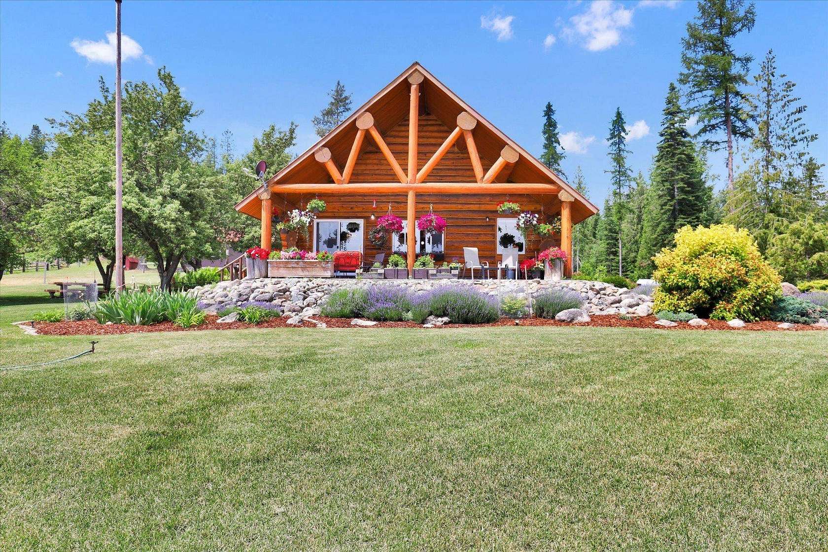 154 Acres of Land with Home for Sale in Newport, Washington