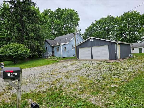 1.65 Acres of Land with Home for Sale in Marissa, Illinois