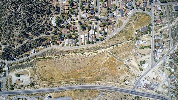 11.1 Acres of Land for Sale in Frazier Park, California