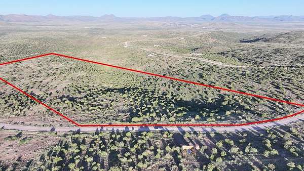 40 Acres of Agricultural Land for Sale in Alpine, Texas