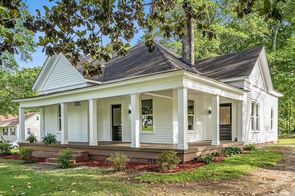 2 Acres of Residential Land with Home for Sale in Carrollton, Georgia