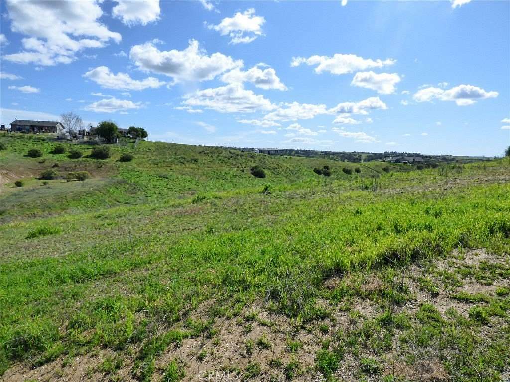 1 Acre of Residential Land for Sale in Paso Robles, California