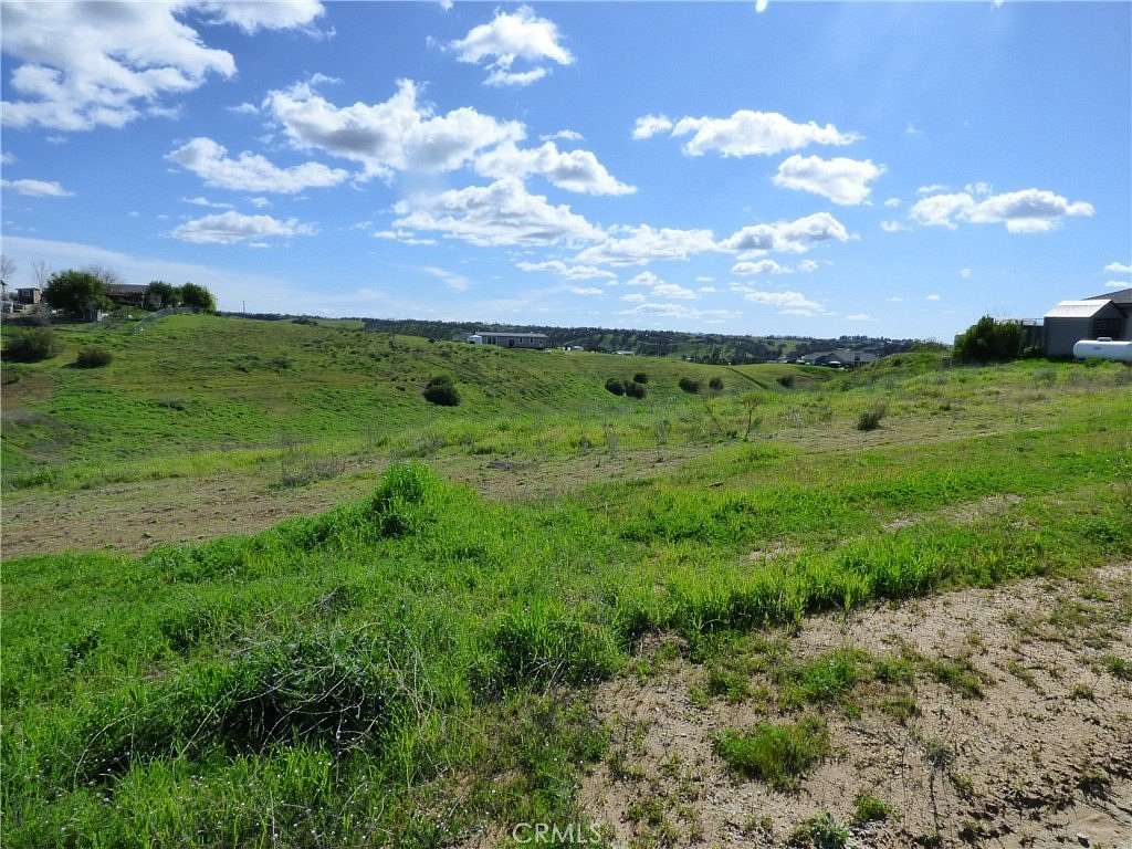 1 Acre of Residential Land for Sale in Paso Robles, California