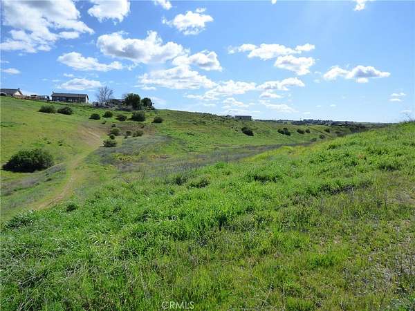 1 Acre of Land for Sale in Paso Robles, California