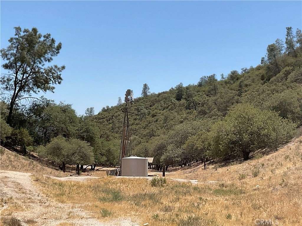 160 Acres of Land for Sale in Lockwood, California