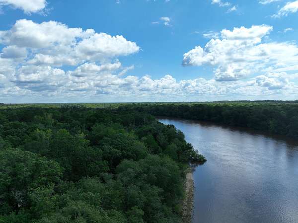 2 Acres of Residential Land with Home for Sale in Ponce de Leon, Florida