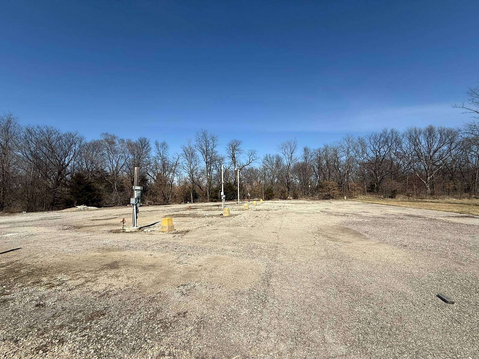 15 Acres of Commercial Land for Sale in Cameron, Missouri