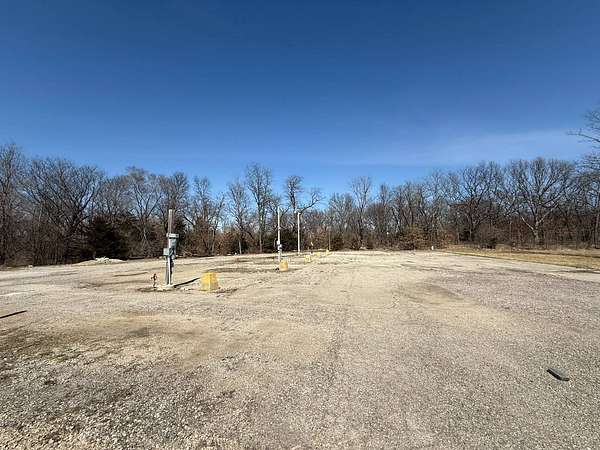 15 Acres of Commercial Land for Sale in Cameron, Missouri