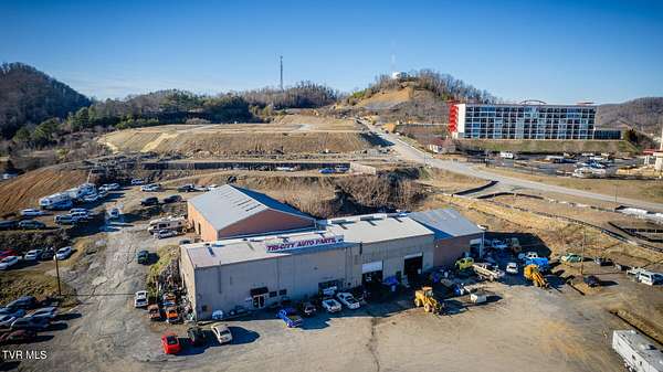 3.3 Acres of Improved Mixed-Use Land for Sale in Bluff City, Tennessee